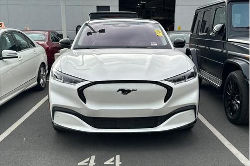2022 Ford Mustang Mach-E Premium