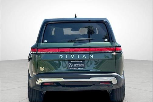 2023 Rivian R1S Adventure