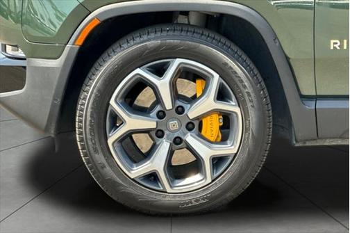 2023 Rivian R1S Adventure