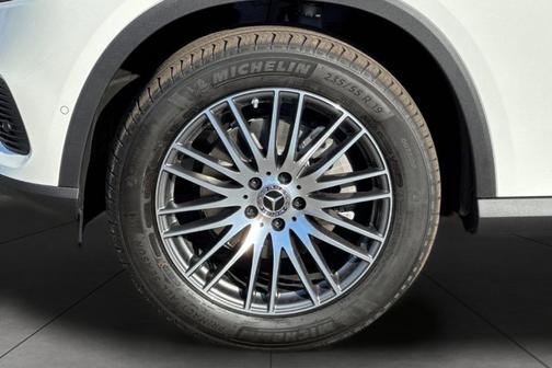 2026 Mercedes-Benz GLC 300 Base