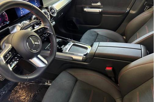 2025 Mercedes-Benz GLB 250 Base