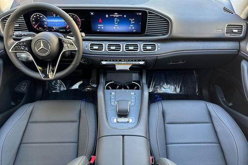2026 Mercedes-Benz GLS 450 4MATIC