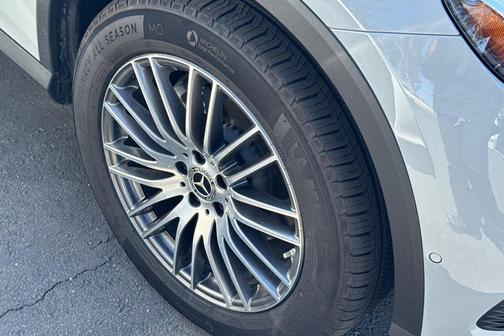 MANUFAKTUR Alpine Grey 2026 Mercedes-Benz GLC 300 Base