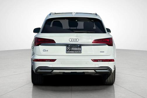 2022 Audi Q5 40 Premium