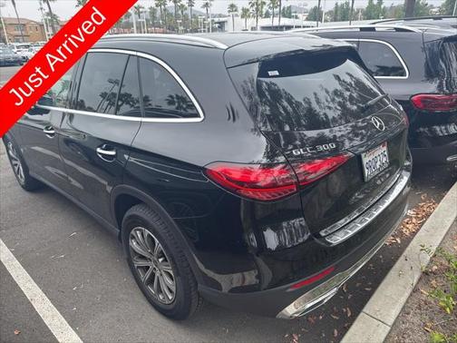 2025 Mercedes-Benz GLC 300 4MATIC