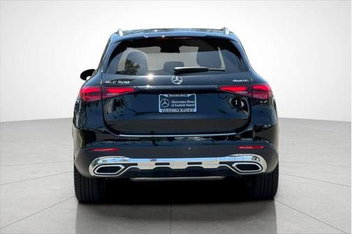 2025 Mercedes-Benz GLC 300 4MATIC