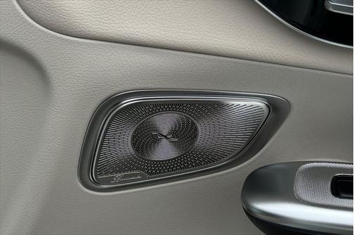 2025 Mercedes-Benz GLC 350e Base