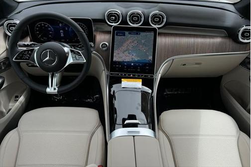 2025 Mercedes-Benz GLC 350e Base