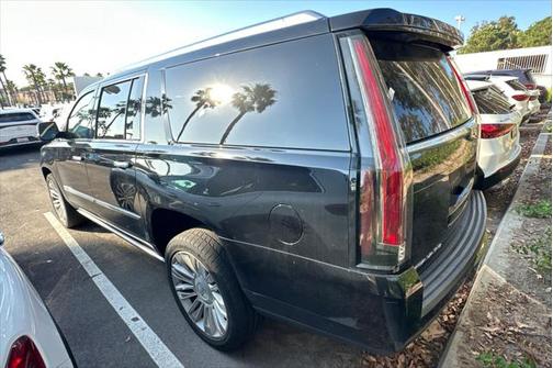 2016 Cadillac Escalade ESV Platinum