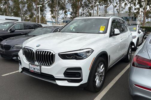 Alpine White 2023 BMW X5 xDrive40i