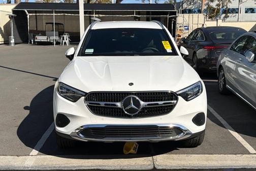 Polar White 2026 Mercedes-Benz GLC 300 Base