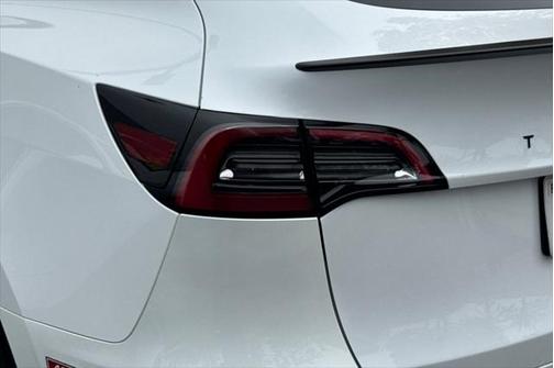 2023 Tesla Model Y Performance Dual Motor All-Wheel Drive