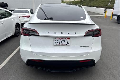 2023 Tesla Model Y Performance Dual Motor All-Wheel Drive