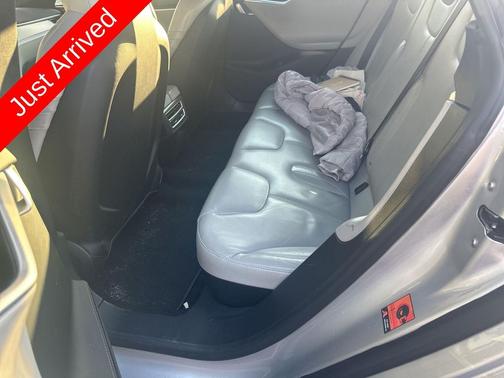 2016 Tesla Model S 90D