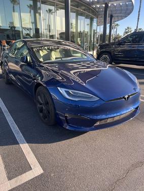 2022 Tesla Model S Base