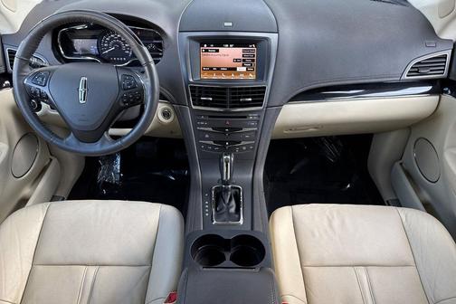 2019 Lincoln MKT Standard