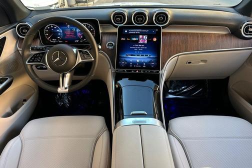 2026 Mercedes-Benz GLC 300 Base