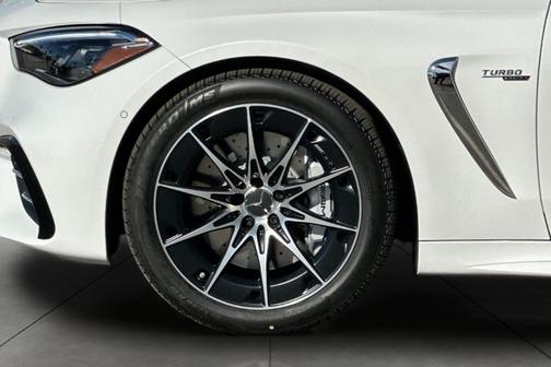 MANUFAKTUR Moonlight White Metallic 2026 Mercedes-Benz AMG CLE 53 4MATIC+