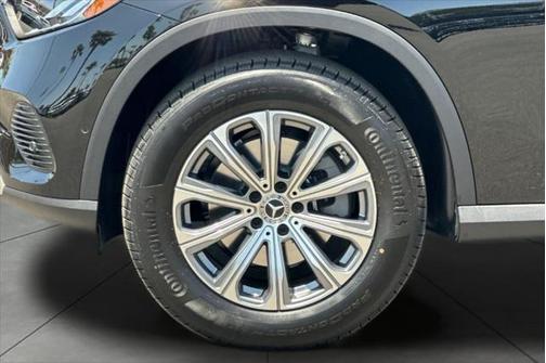 2025 Mercedes-Benz GLC 300 Base