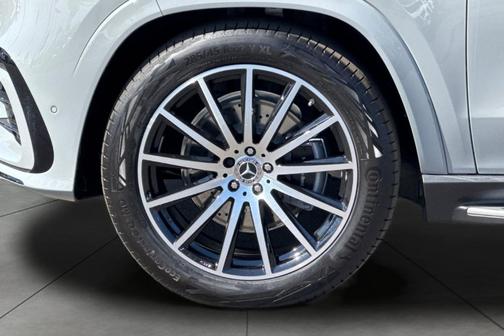 2026 Mercedes-Benz GLS 450 4MATIC