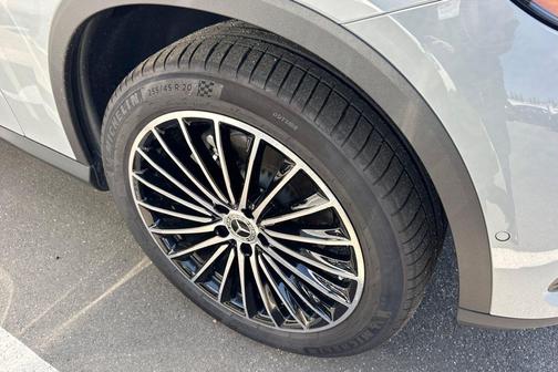 MANUFAKTUR Alpine Grey 2026 Mercedes-Benz GLC 300 Base