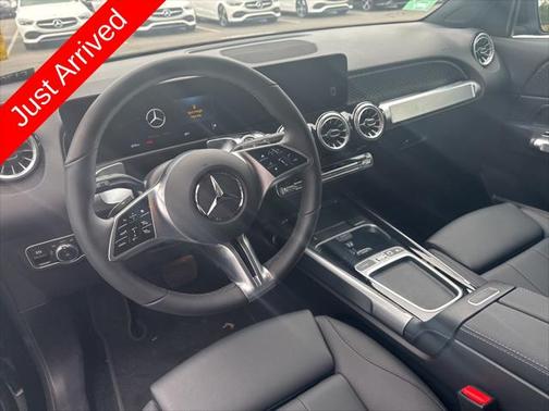 2025 Mercedes-Benz EQB 250 Base