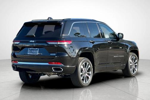 2022 Jeep Grand Cherokee Overland