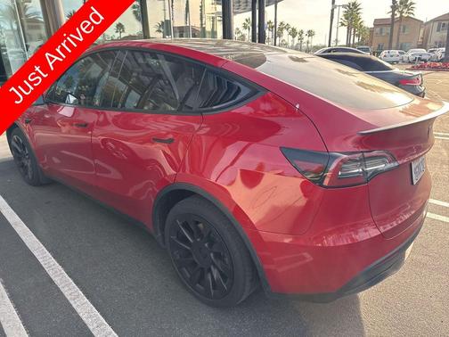 2023 Tesla Model Y Long Range Dual Motor All-Wheel Drive