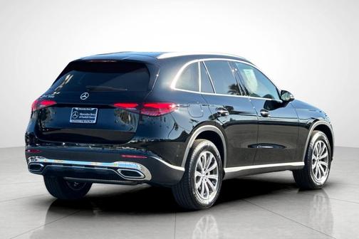2025 Mercedes-Benz GLC 300 Base
