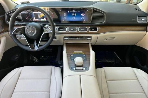 2025 Mercedes-Benz GLS 450 4MATIC