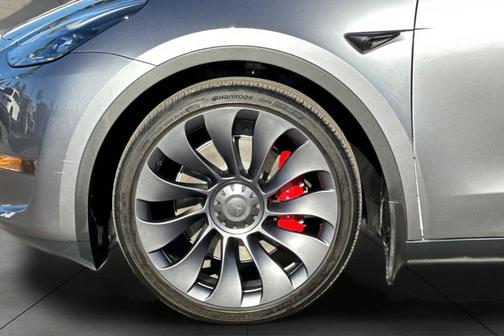 2024 Tesla Model Y Performance Dual Motor All-Wheel Drive