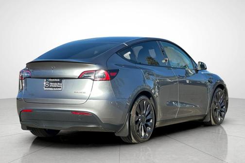 2024 Tesla Model Y Performance Dual Motor All-Wheel Drive