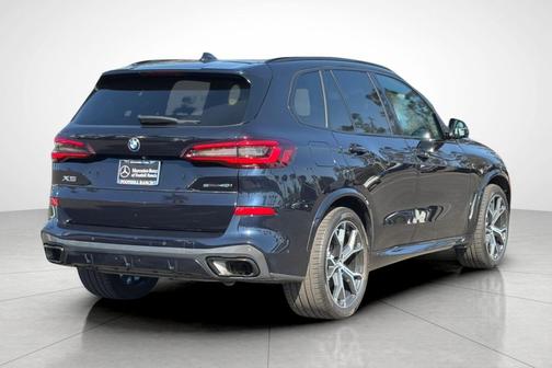 Carbon Black Metallic 2023 BMW X5 sDrive40i