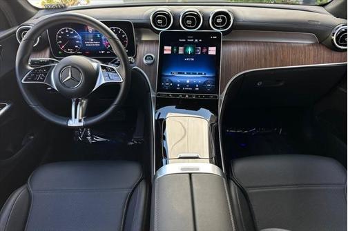 2025 Mercedes-Benz GLC 300 4MATIC