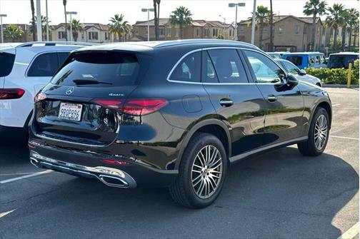 2025 Mercedes-Benz GLC 300 4MATIC