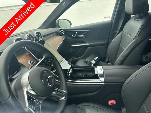 2025 Mercedes-Benz GLC 300 4MATIC