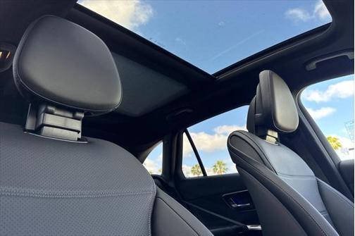 2025 Mercedes-Benz GLC 350e Base