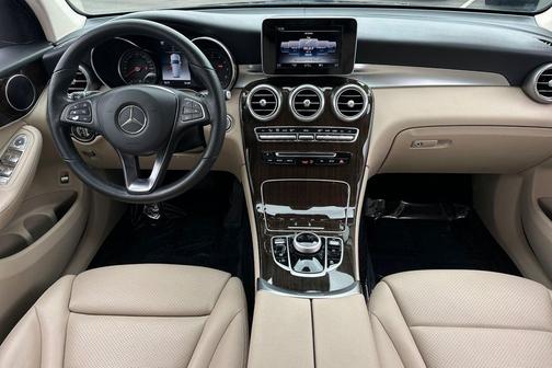 2019 Mercedes-Benz GLC 300 Base