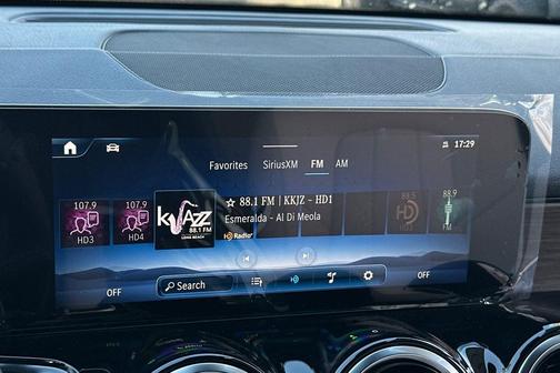 2026 Mercedes-Benz GLB 250 Base