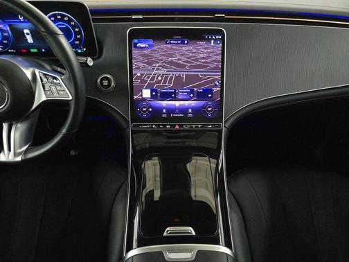 MANUFAKTUR Alpine Grey 2023 Mercedes-Benz EQE 350 4MATIC