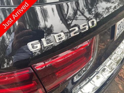 2025 Mercedes-Benz GLB 250 Base