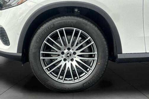 2026 Mercedes-Benz GLC 300 Base