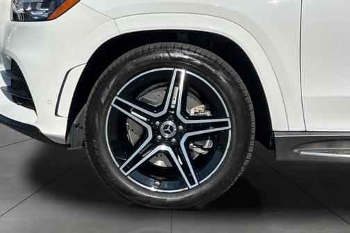2023 Mercedes-Benz GLS 450 4MATIC