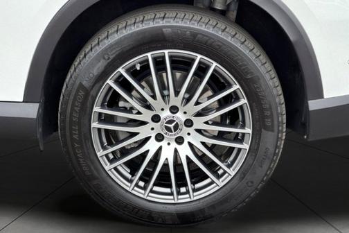 Polar White 2026 Mercedes-Benz GLC 300 Base