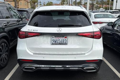 Polar White 2026 Mercedes-Benz GLC 300 Base