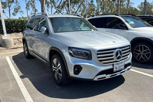 Cirrus Silver Metallic 2026 Mercedes-Benz GLB 250 Base