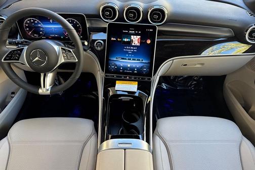 2026 Mercedes-Benz GLC 300 4MATIC