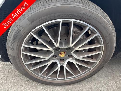 2021 Porsche Cayenne Base