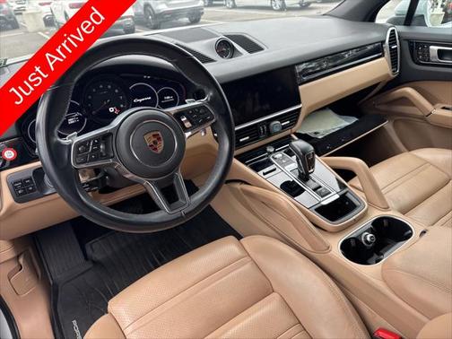 2021 Porsche Cayenne Base