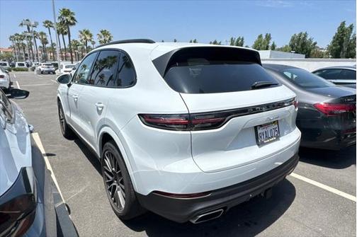 2021 Porsche Cayenne Base